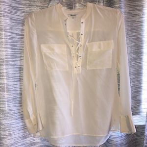 Madewell blouse. Very cute and trendy blouse